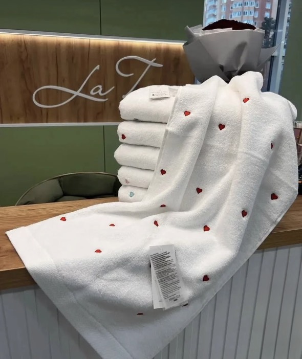 Love Hearts 85х150 см полотенце для ванны красный