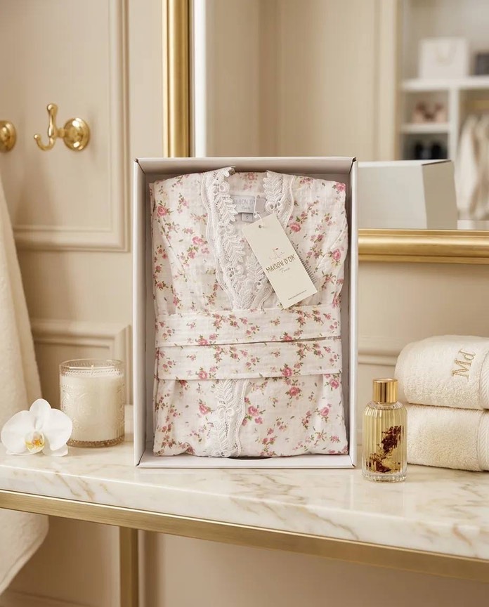 Roses Camile short женский халат розовый